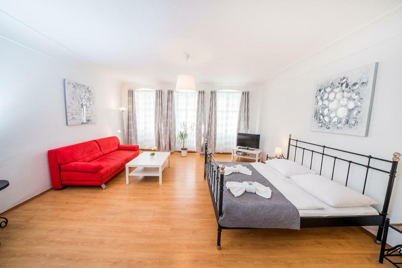 Apartments Pushkin Praha Bagian luar foto