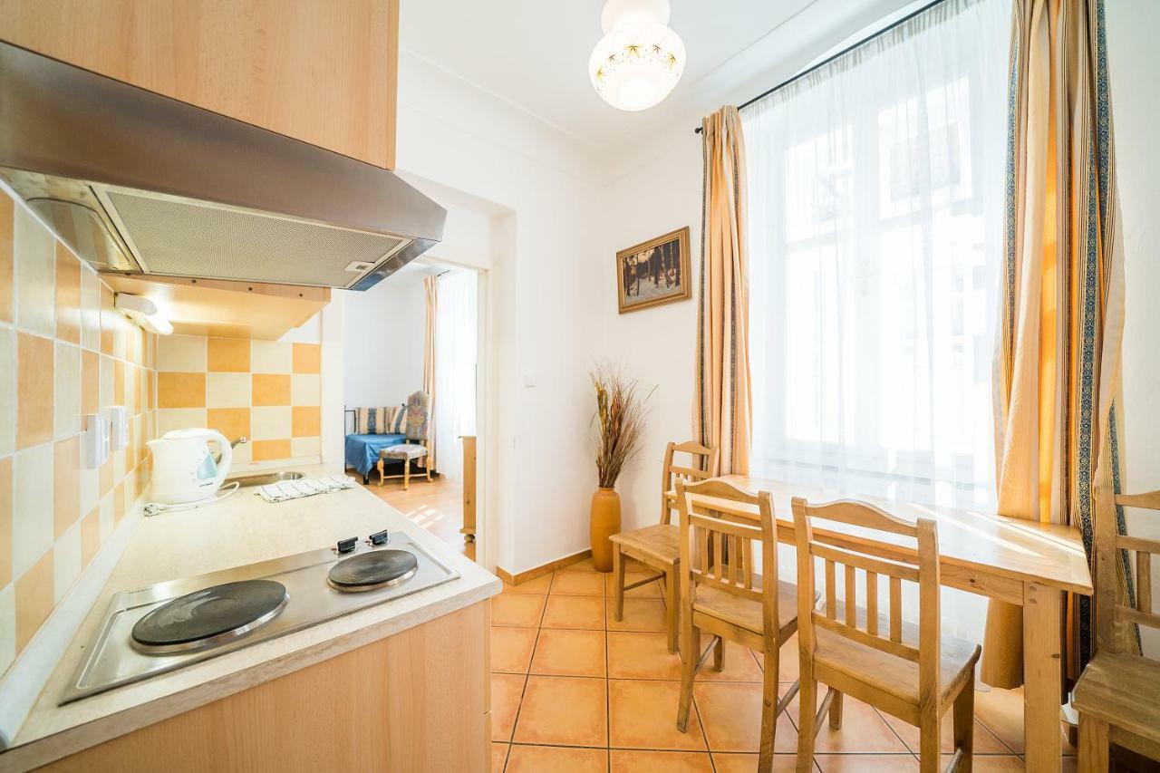 Apartments Pushkin Praha Bagian luar foto
